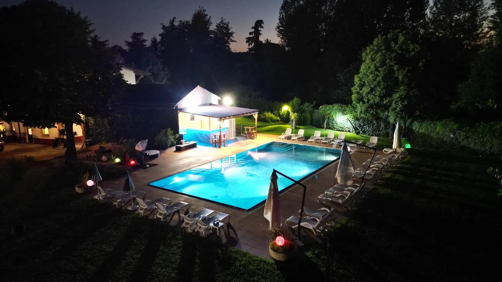 Villa Vitti'S - Verona Est Camping San Martino Buon Albergo 0*,  Italy