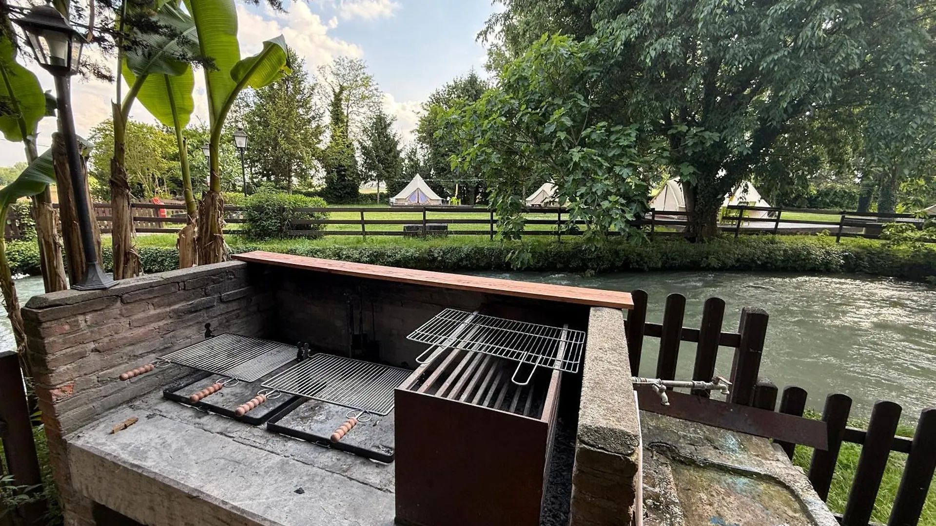 Campsite Villa Vitti'S - Verona Est Camping San Martino Buon Albergo